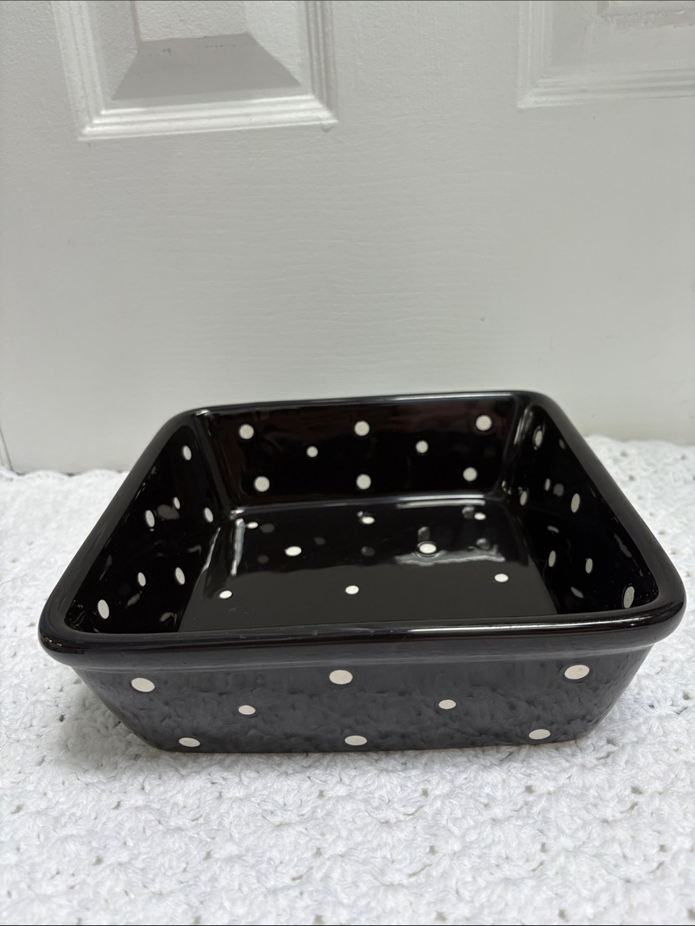Temp-Tations Presentable Ovenware by Tara Black Polka Dot Ceramic Baking Dish !